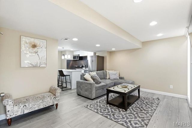11051 Arbor Gardens Drive, St Louis, MO 63044