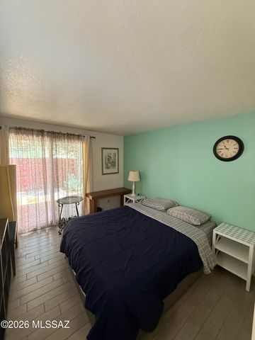 1867 N Camino Alicante, Tucson, AZ 85715