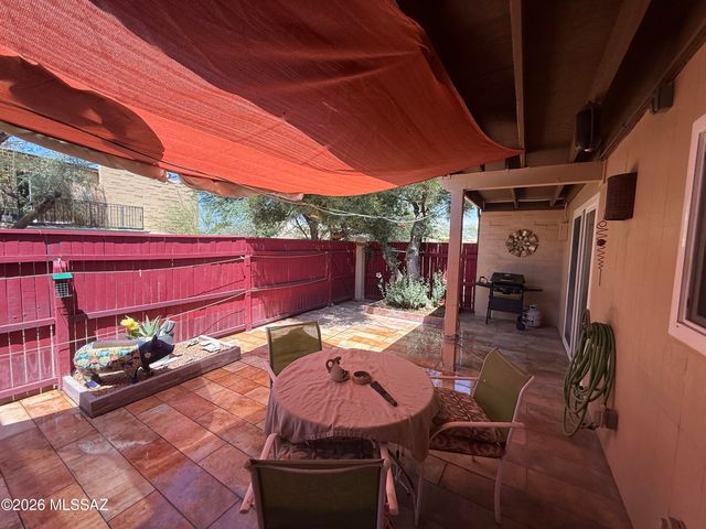 1867 N Camino Alicante, Tucson, AZ 85715