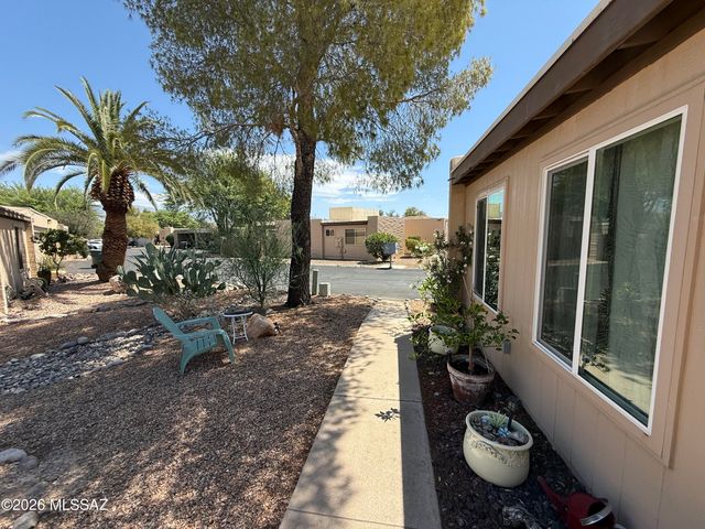 1867 N Camino Alicante, Tucson, AZ 85715