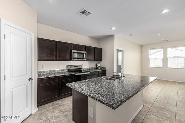 1732 W PINKLEY Avenue, Coolidge, AZ 85128