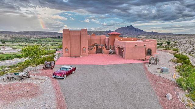 109 Canon Del Luna Road, Elephant Butte, NM 87935