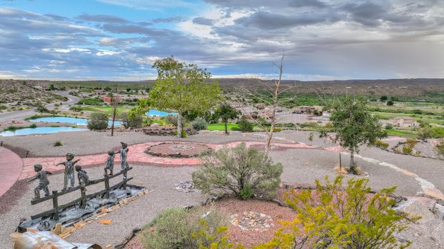 109 Canon Del Luna Road, Elephant Butte, NM 87935