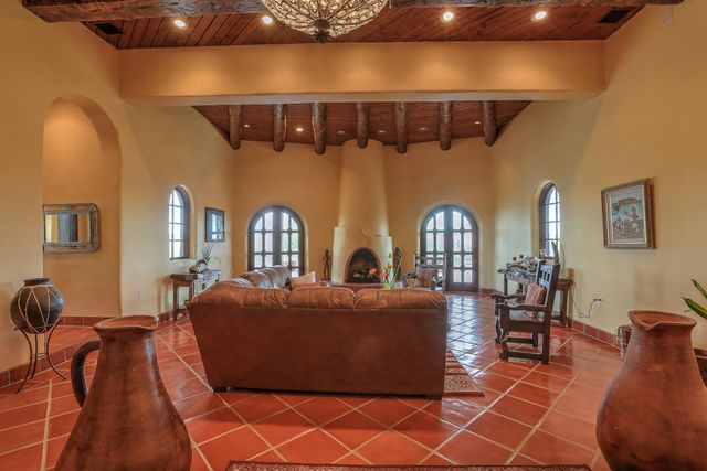 109 Canon Del Luna Road, Elephant Butte, NM 87935