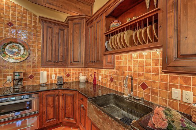 109 Canon Del Luna Road, Elephant Butte, NM 87935