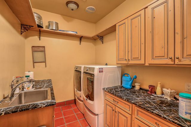 109 Canon Del Luna Road, Elephant Butte, NM 87935