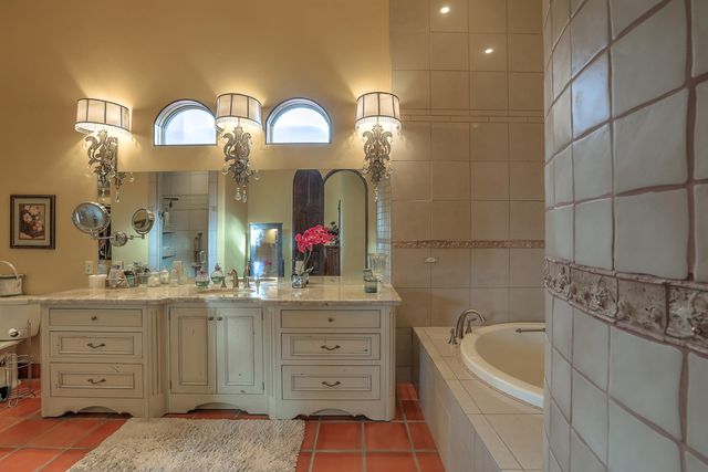 109 Canon Del Luna Road, Elephant Butte, NM 87935