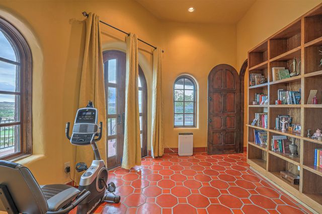 109 Canon Del Luna Road, Elephant Butte, NM 87935