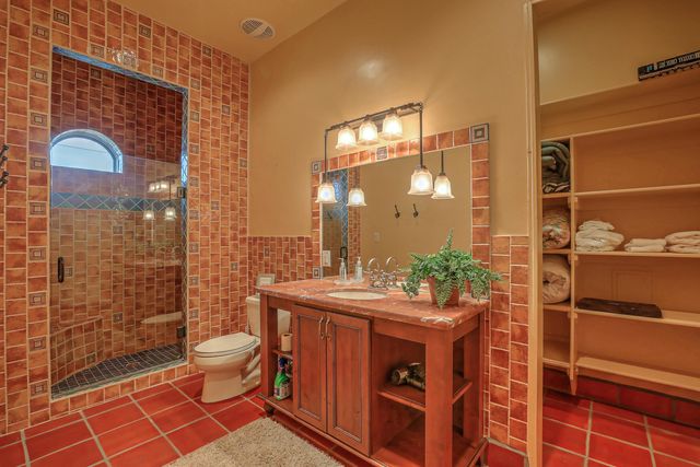 109 Canon Del Luna Road, Elephant Butte, NM 87935