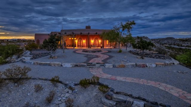 109 Canon Del Luna Road, Elephant Butte, NM 87935