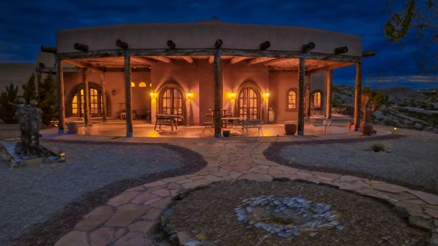 109 Canon Del Luna Road, Elephant Butte, NM 87935