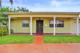 5306 Roosevelt St, Hollywood, FL 33021