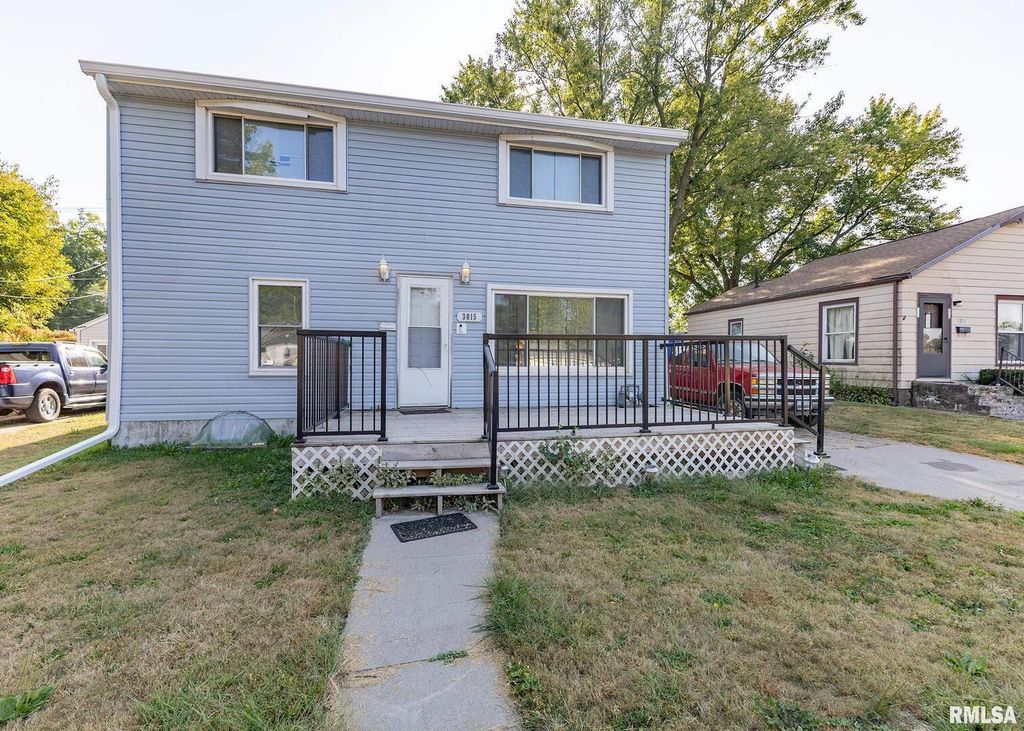 3015 N 3RD Street, Clinton, IA 52732