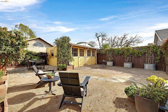 658 658 32Nd St, Richmond, CA 94804