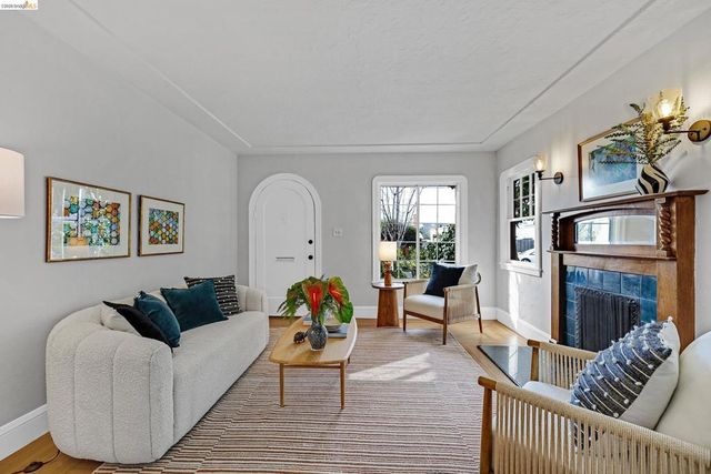 658 658 32Nd St, Richmond, CA 94804