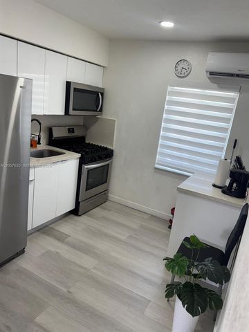 251 NW 57th Avenue, Miami, FL 33126