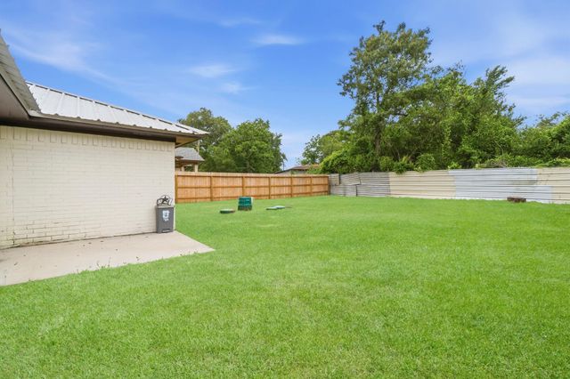 14850 Coaltown Road, Willis, TX 77378