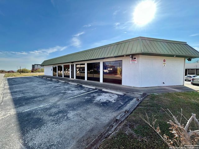 3434 Cherry Ridge, San Antonio, TX 78230