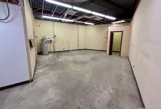 3434 Cherry Ridge, San Antonio, TX 78230