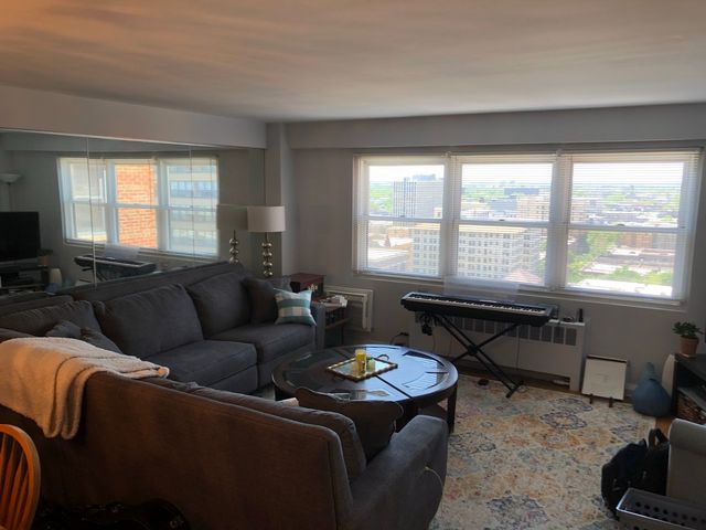 2909 N Sheridan Road 1804, Chicago, IL 60657