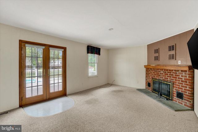 355 EDGEWOOD RD, York, PA 17402