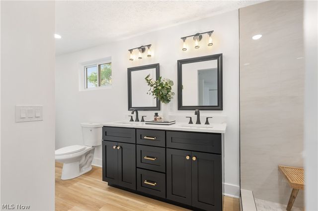 20121 Driftwood Court, Strongsville, OH 44149