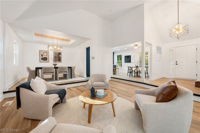 20121 Driftwood Court, Strongsville, OH 44149