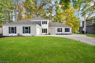 20121 Driftwood Court, Strongsville, OH 44149