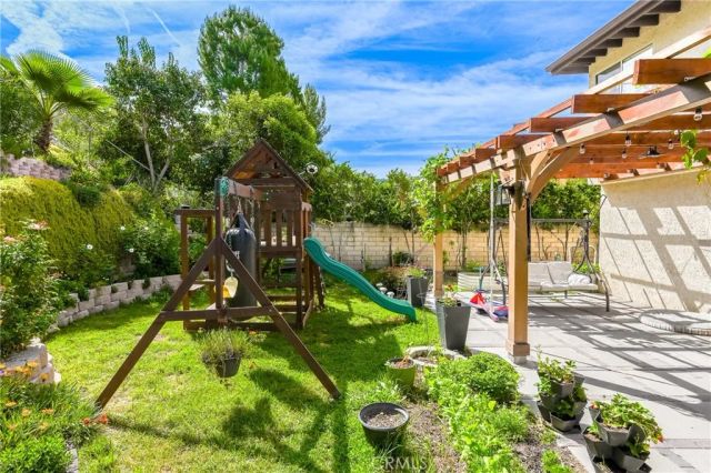24668 Ebelden Avenue, Newhall, CA 91321
