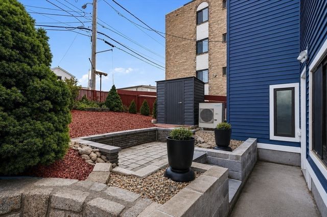 2 Sagamore St, Revere, MA 02151