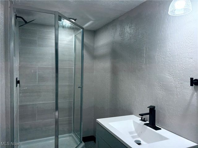 21700 Westport Avenue, Euclid, OH 44123