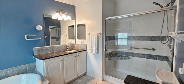 140 SOUTHWINDS DRIVE, Sarasota, FL 34231