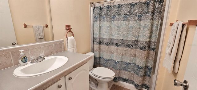 140 SOUTHWINDS DRIVE, Sarasota, FL 34231