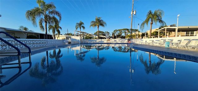 140 SOUTHWINDS DRIVE, Sarasota, FL 34231