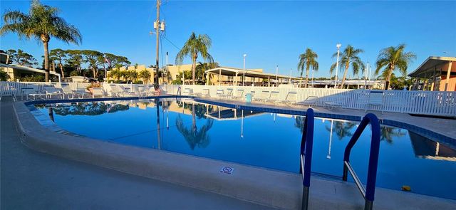 140 SOUTHWINDS DRIVE, Sarasota, FL 34231