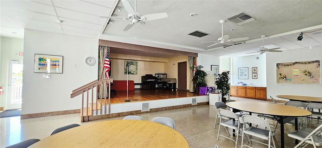 140 SOUTHWINDS DRIVE, Sarasota, FL 34231