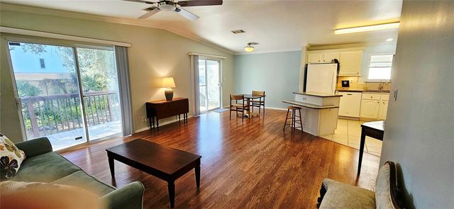 140 SOUTHWINDS DRIVE, Sarasota, FL 34231