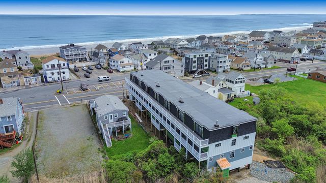 113 N End Blvd 3, Salisbury, MA 01952