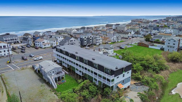 113 N End Blvd 3, Salisbury, MA 01952