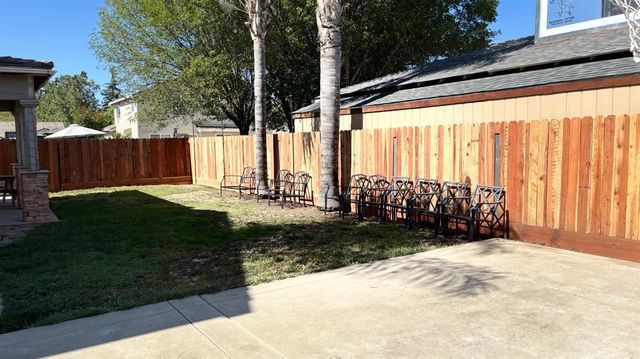 5250 Foxglove Ct, Stockton, CA 95212