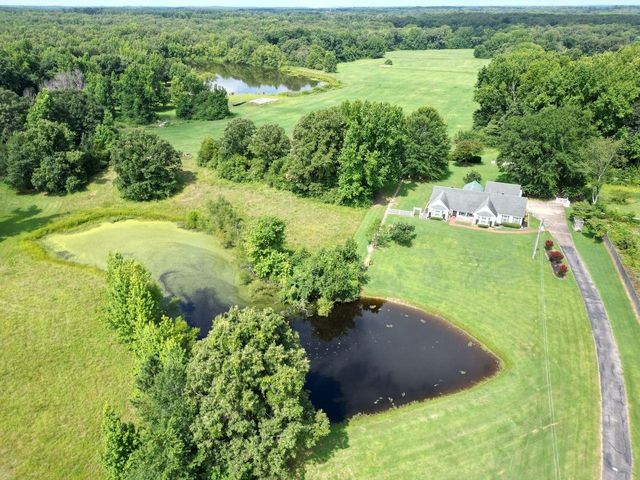 2700 SLAYDEN RD, Unincorporated, TN 38057