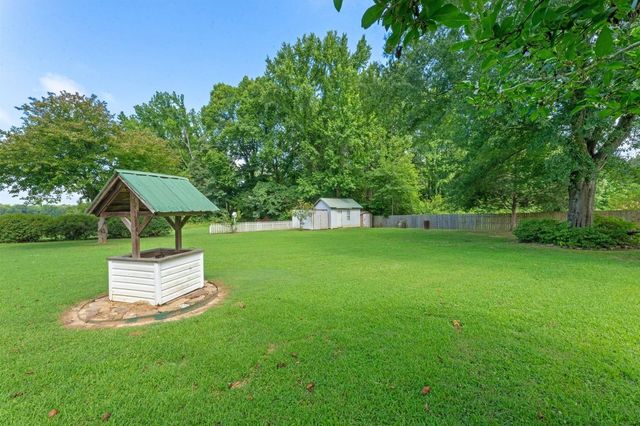 2700 SLAYDEN RD, Unincorporated, TN 38057