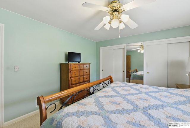 7802 Pierce Circle, Omaha, NE 68124