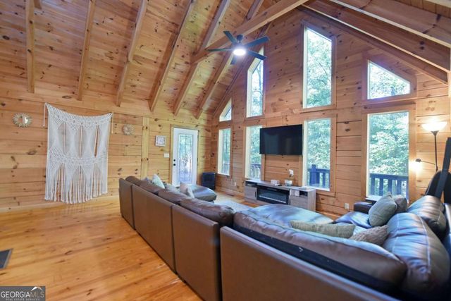 373 Scrougetown Road, Ellijay, GA 30536