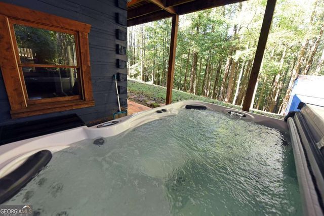 373 Scrougetown Road, Ellijay, GA 30536