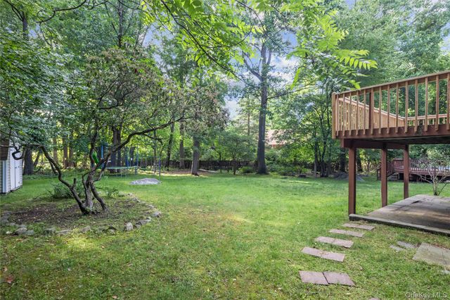 9 Adams Lane, Suffern, NY 10901