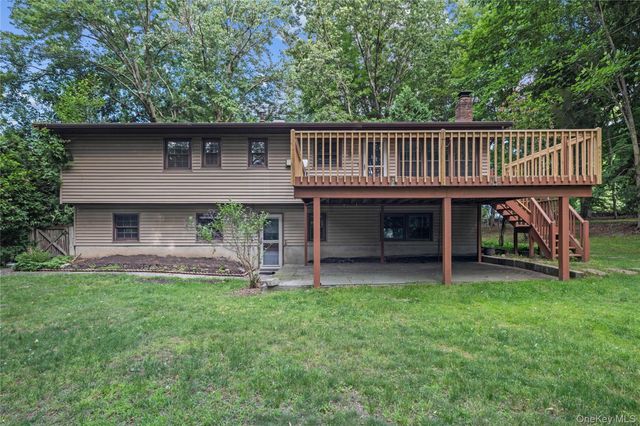 9 Adams Lane, Suffern, NY 10901