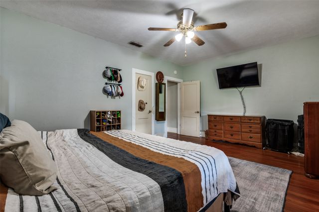 613 N Grand Avenue, Waxahachie, TX 75165