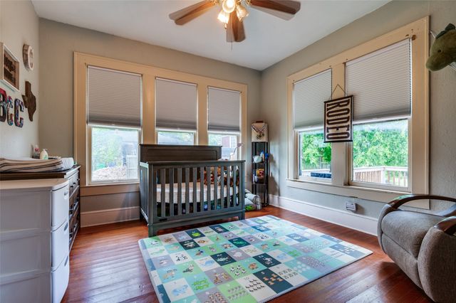 613 N Grand Avenue, Waxahachie, TX 75165