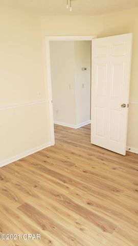 2809 E 17th Street, Panama City, FL 32405